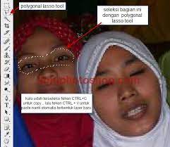 • bahkan saat disinggung kisah asmaranya, dia hanya menjawab dengan gerakan mata merem merek, tanda menolak menjawab pertanyaan tersebut. Dapur Fisio Cara Membuat Mata Yang Merem Menjadi Melek Saat Difoto