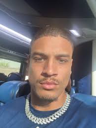 Just to show the city what it takes to be alive for it 🌁