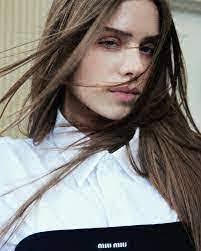 Anastasia Chadwick's Instagram, Twitter & Facebook