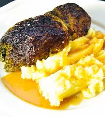 Kohlrouladen Rezept Omas Klassische Wirsingrouladen Rezept Kohlrouladen Rezepte Wirsingrouladen Kohlrouladen Mit Hackfleisch
