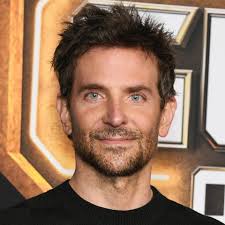 B. Cooper, Z. Galifianakis & E. Helms: Wer ist die bessere Jennifer  Aniston?