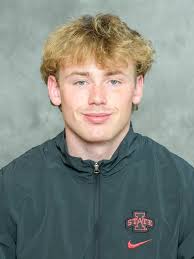 Men's DMR Breaks School Record in Arkansas