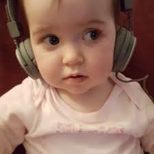 Alison Nolan (@AllyIrl)