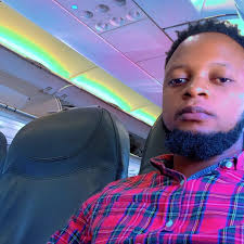 La famille. J'ai pris du temps pour faire sortir cette chanson parce que  vous méritez le meilleur. Ma musique c'est la vôtre c'est pourquoi  aujourd'hui comme promis je viens vous présenter ce