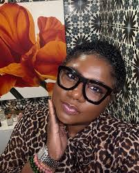 Ursula Tate's Instagram, Twitter & Facebook