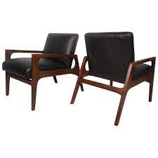 Chairs vintage years 60 beech 6, many mid century vintage modern antiques. Pair Of Mid Century Modern Walnut Lounge Chairs For Sale At 1stdibs