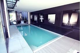 Faire construire une piscine intérieure. Bien Isoler Sa Maison Pour Accueillir Une Piscine Interieure Travaux D Isolation Thermique