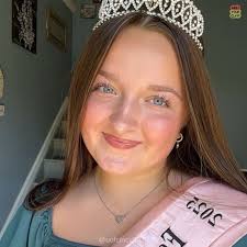 Hi! My name is Gisel Flores and I'm 100% committed to CSU. I live in  Cleveland, Ohio but I was born in Long Island, New York. I will be majoring  in nursing.