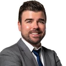 Scott Maxwell (@scotmaxw)