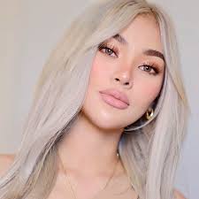 Check out Ms. Christine Samson's recent makeup look featuring D'cart  contact lenses in the shade Artemis Brown. It has always been our best  selling shade! It's also available in prescription from -1.00