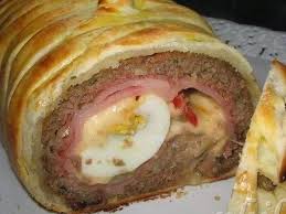 Pan De Carne Con Masa De Hojaldre Buscar Con Google Carne Con Hojaldre Recetas Para Cocinar Arrollado De Carne Picada