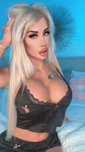 Webcam Model Porn - SpankBang