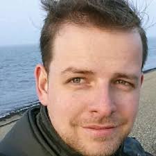 Mijn collega Justin Wester zoekt een nieuwe baan.