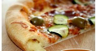 Pizzaboden Knusperdunn Tanja S Glutenfreies Kochbuch Pizza Mit Kaserand Glutenfreier Pizzateig Glutenfreie Pizza