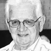 Dennis Navin's Instagram, Twitter & Facebook