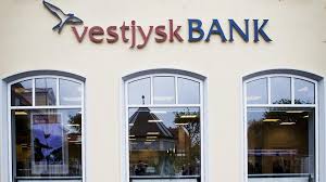 Banken har 15 afdelinger i jylland, heriblandt en afdeling i bredgade 2 i thyborøn med otte medarbejdere. Vestjysk Bank Indforer Negative Renter Pa Privatkunders Opsparing Politiken Dk
