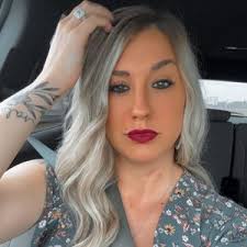 Mandi Leigh (@mrs1618)