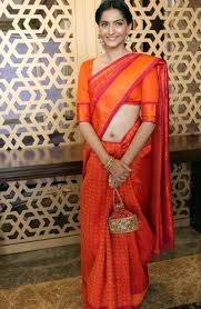 Actress Still Actress Sonam Kapoor Hot Navel Seen Through Saree Actressstill Hotpics Hotgirls Actress Bollywood Sonamkapoor Share And Support Us Facebook White net saree with white floral imprints on pallu and border.
