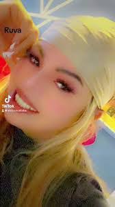 Elvia Ruvalcaba's Instagram, Twitter & Facebook