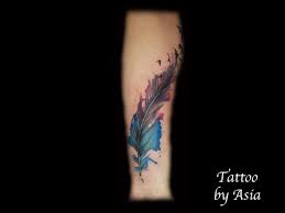 Tattoo ganzer arm frau feder. Arm Feder Tattoo Von Baltic Tattoo