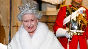 Queen elizabeth ii asked a friend for help to stop meghan markle and prince harry's showdown talks from getting to her husband, a new book claims. What Was It Like To Have Queen Elizabeth Ii As A Mom National Globalnews Ca