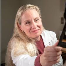 Elizabeth Atchison's Instagram, Twitter & Facebook