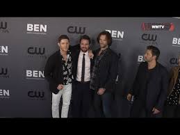 Fast forward 11 years and you have one of the strongest relationships to have ever transferred from the small. Supernatural Meets Arrow Jensen Ackles Jared Padalecki And Stephen Amell Arrive At The Cw Party Youtube