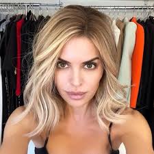 Try on hairstyles hair straightening how to color hair how to cut hair how to style hair perms hair braiding long hair styling short hair ponytails updos hair salons hair salon webcams q: Lisa Rinna Has A Brand New Look And She Is Unrecognisable New Idea Magazine