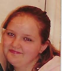 Ellen Floro's Instagram, Twitter & Facebook