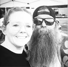 Grow a beard, beards are sexy” Who else feels this way? 😅