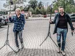 Wij Brachten Tom Waes Samen Met Een Echte Ex Undercoveragent Het Nieuwsblad Mobile