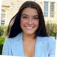 Krystal Lohr's Instagram, Twitter & Facebook