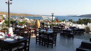 Bodrum gümbet bodrum'a olan yakınlığı sebebiyle oldukça fazla turist çeken, uzun kumsala sahip olması itibariyle, özellikle çocuklu aileler tarafından da tercih edilen bir belde. Das Beste Restaurant Mit Super Aussicht In Bodrum Gumbet Degirmen Restaurant Gumbet Reisebewertungen Tripadvisor