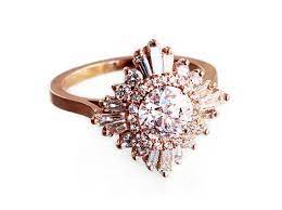 This Sparkling 1920 S Inspired Looker Wedding Rings Vintage Vintage Engagement Rings Art Deco Art Deco Engagement Ring