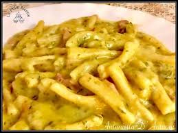 Casarecce Con Zucchine Speck E Zafferano Ricetta Cremosa Bimby E Non Ricetta Ricette Ricette Linguine E Pasti Italiani