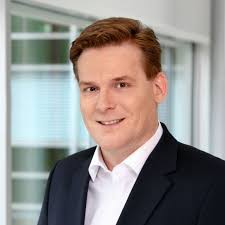 Köpfe: Plus Size: Navabi vergrößert das Digital-Team