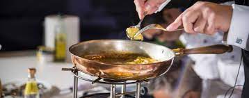 Ha la forma di un tubero ma tubero non è e vive in una volta arrivati a casa avvolgete il tartufo con carta da cucina, una garza o un panno bianco. Ricette Al Tartufo Tartufi Di San Miniato