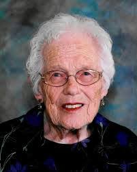 Ellen Oakes's Instagram, Twitter & Facebook