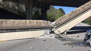 Aashto guide specifications for bridge railings, 1987. Chattanooga Bridge Railing Collapses Shuts Down I 75