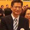 財政司司長（英語：financial secretary，缩写作 fs；香港人俗稱「財神爺 / 財爺」）是香港特別行政區政府專責總覽財經、金融、經濟、貿易、發展和創新科技政策的官員，並在金融管理局的協助下管理外匯基金，直接向行政長官負責；其支援部門為財政司司長辦公室。 1