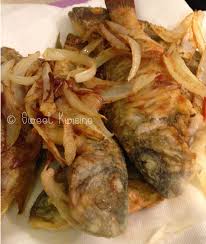 Petits Poissons Frits De Martinique Poisson Frit Recettes De Cuisine Repas Antillais
