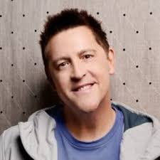 Tara Dodge's Instagram, Twitter & Facebook