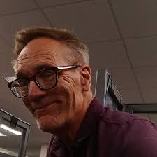 Good morning everyone from your friend the 10 minutes in and out of Thrift  stores 3 times a week,,, yesterday's finds at the Goodwill Bins 3 records  had no covers but is