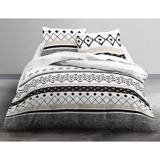 Today Parure De Couette Enjoy Sirius 100 Coton 1 Housse De Couette Et 2 Taies D Oreiller 220x240 Cm Blanc Et Beige Duvet Design Bed Bed Pillows