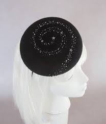 Starry Night Cocktail Hat Black Hand Beaded Stars Fascinator Etsy Cocktail Hat Trendy Holiday Gifts Fascinator