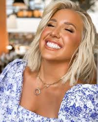 Deanna Emerson's Instagram, Twitter & Facebook