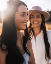 Carla Wilde's Instagram, Twitter & Facebook