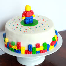 Scattered with bright colors, adorable lego themed sweets and custom lego decor, this event is for all to explore! How To Throw A Lego Birthday Party A Real Mom S Guide The Many Little Joys