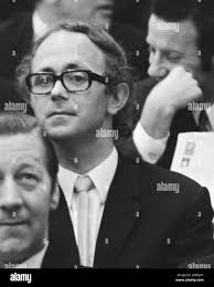 New composition of the House Fraction of the CHU, v.l.r.r front: Haar,  Tolman and Udink, behind Scholten and Zelissen (KVP) Annotation: Marginal  negative strip: 19A: Part CHU fraction, front row of l.n.r.