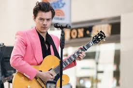See more ideas about john mayer, john mayer guitar, mayer. Harry Styles And John Mayer Teardrops On Their Guitars The New York Times